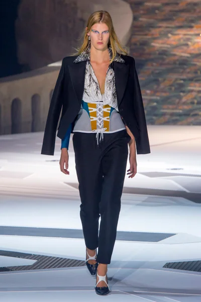 Look 40